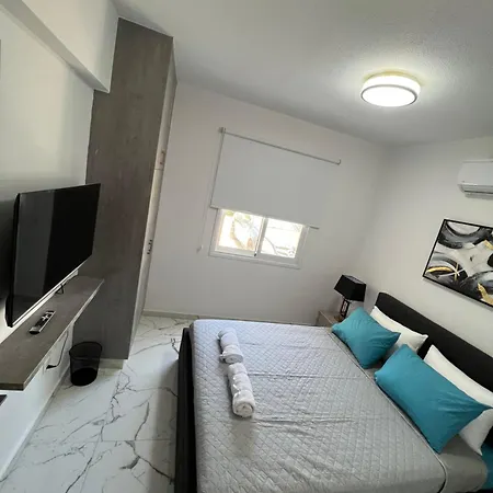 A5 Luxe Oasis Retreat - 3 Minute Drive To Apartment
