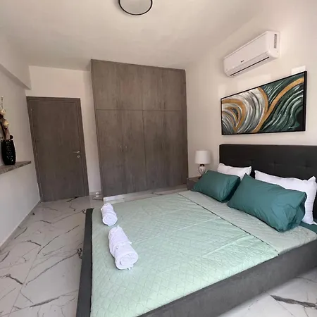 Apartment A5 Luxe Oasis Retreat - 3 Minute Drive To Paphos